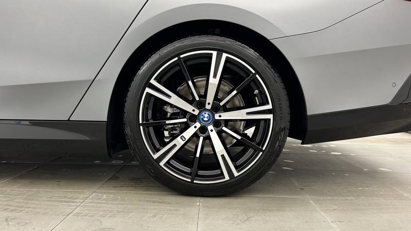 Bmw Série 5 Touring G61 530e xDrive Phev 299 ch Bva8 m Sport