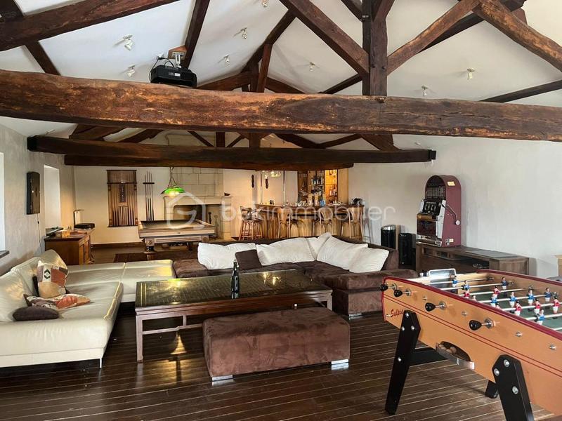 Demeure - 467 m² - 6 pièces