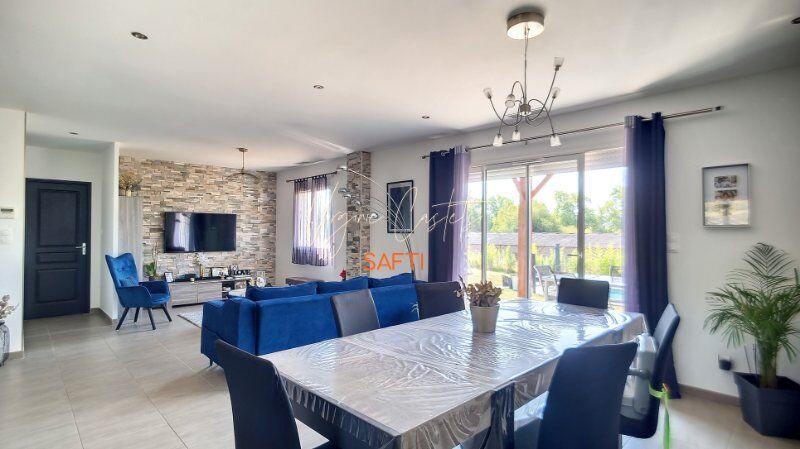 Maison - 107 m² - 5 pièces