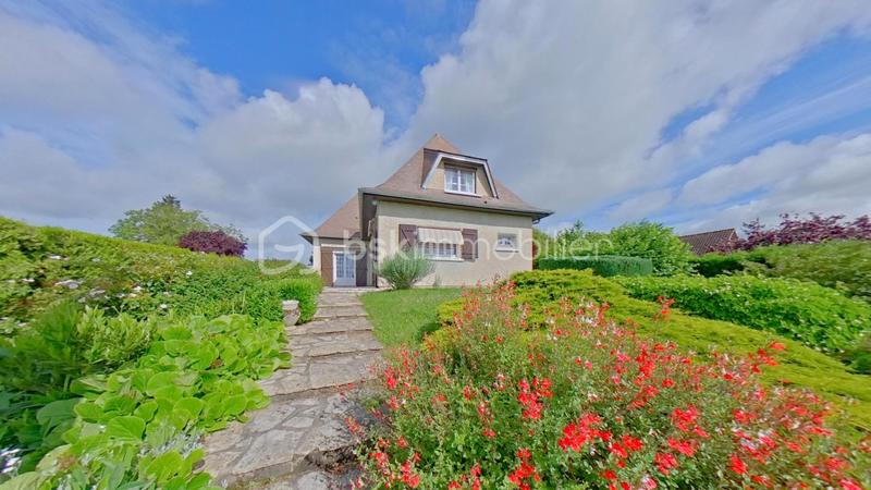 Maison traditionnelle - 140 m² - 5 pièces