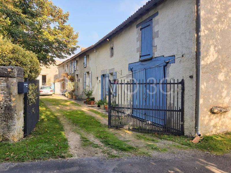 Maison en pierre - 189 m² - 4 pièces
