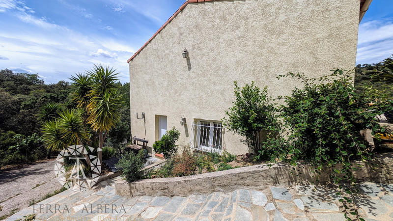 Villa - 114 m² - 11 pièces