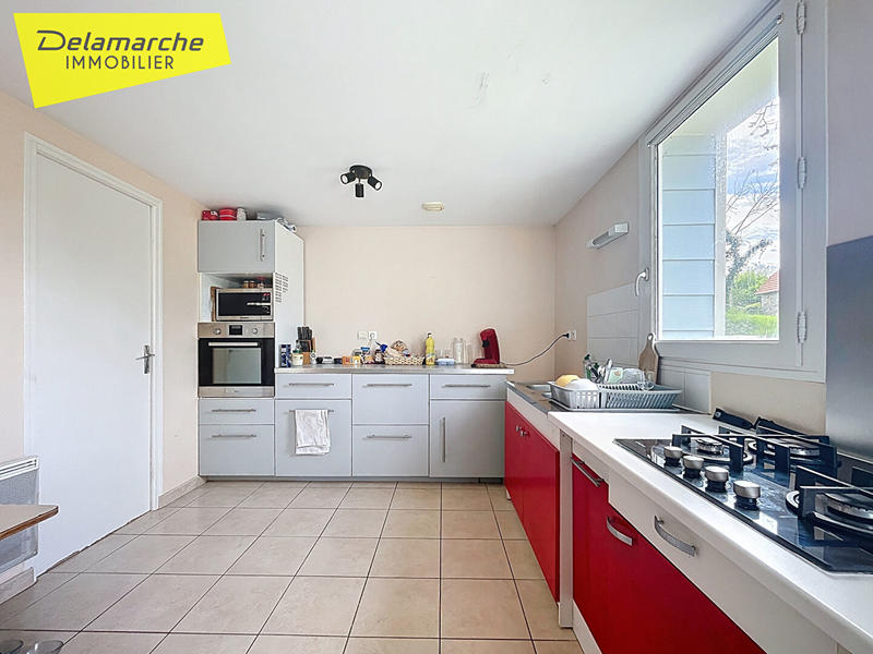Maison - 216 m² - 9 pièces