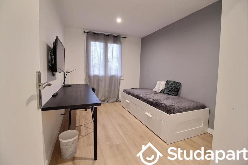 Chambre - 10 m² - 1 pièce