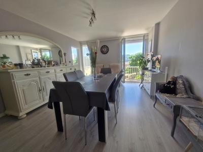 Appartement - 85 m² - 4 pièces