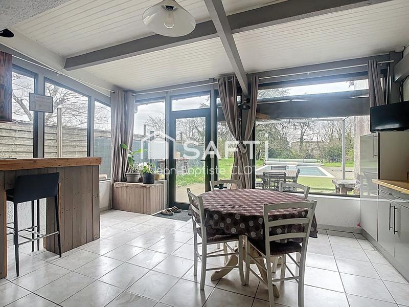 Maison - 185 m² - 8 pièces