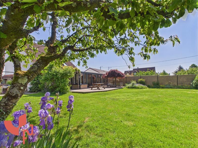 Maison - 140 m² - 6 pièces