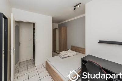 Chambre - 11 m² - 1 pièce