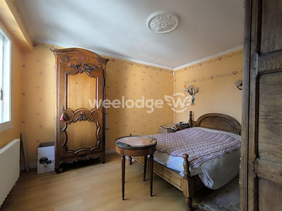 Maison - 231 m² - 7 pièces