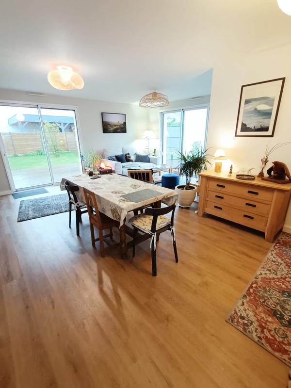 Maison contemporaine - 110 m² - 6 pièces