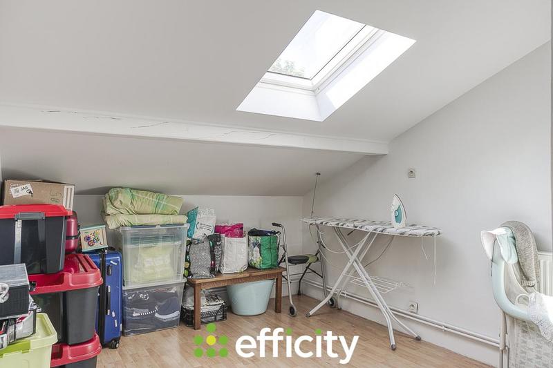 Maison - 215 m² - 7 pièces