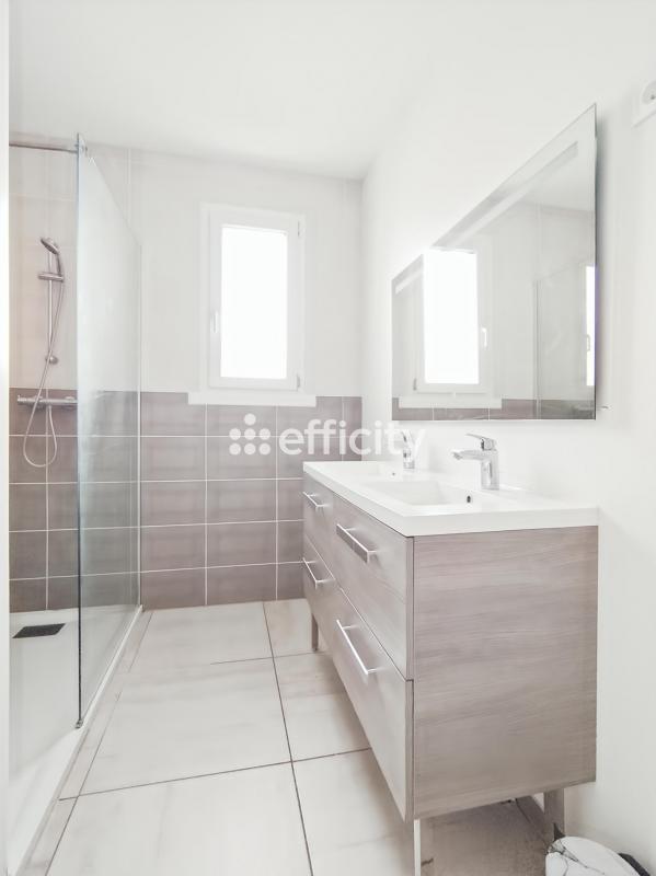 Maison - 122 m² - 6 pièces