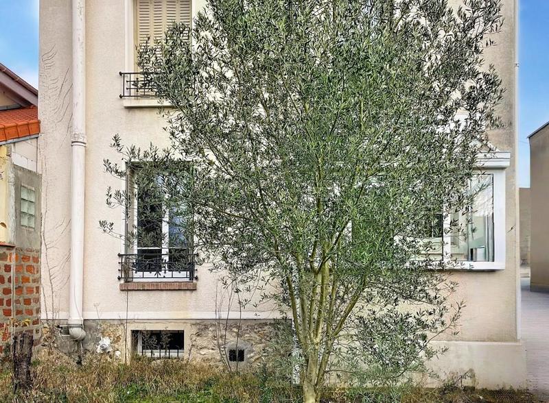 Maison - 93 m² - 5 pièces