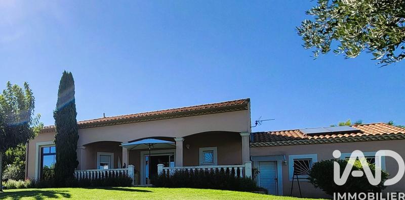 Maison - 199 m² - 7 pièces