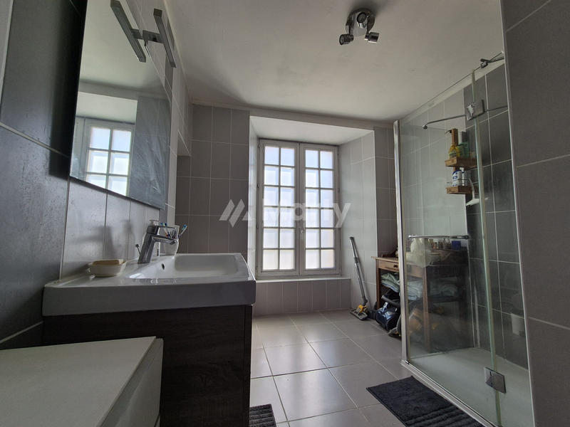 Maison ancienne - 268 m² - 7 pièces