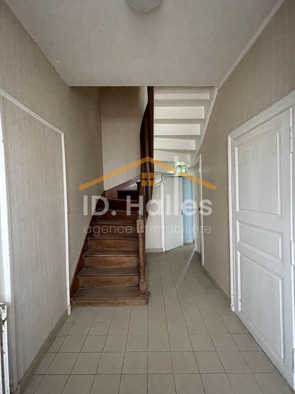 Maison - 113 m² - 10 pièces