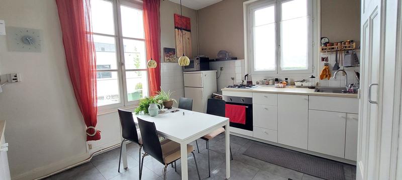 Appartement - 77 m² - 3 pièces