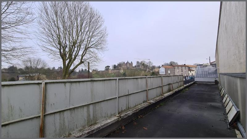 Local commercial - 719 m² - 3 pièces