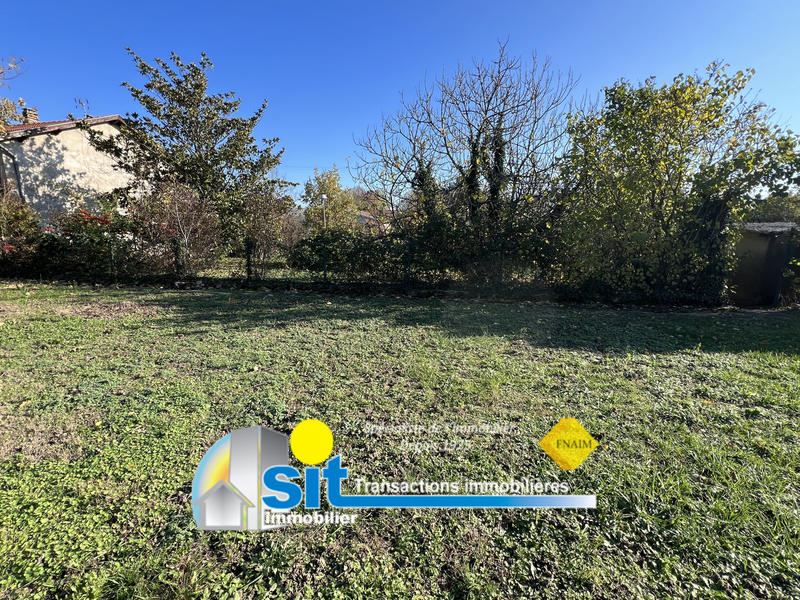 Terrain - 850 m²