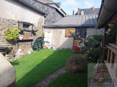 Maison en pierre - 101 m² - 6 pièces