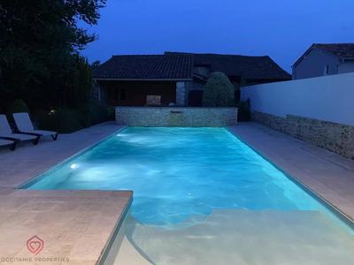 Propriété - 625 m² - 15 pièces