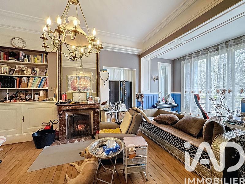 Maison - 262 m² - 7 pièces