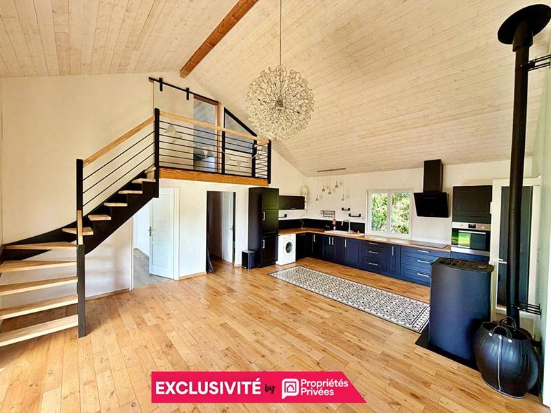 Maison - 92 m² - 4 pièces