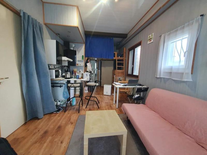 Maison - 270 m² - 10 pièces