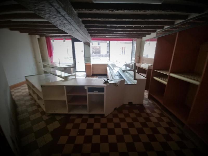 Maison - 246 m² - 8 pièces