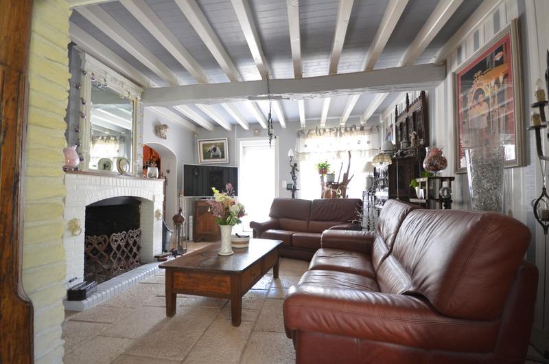 Maison - 226 m² - 7 pièces