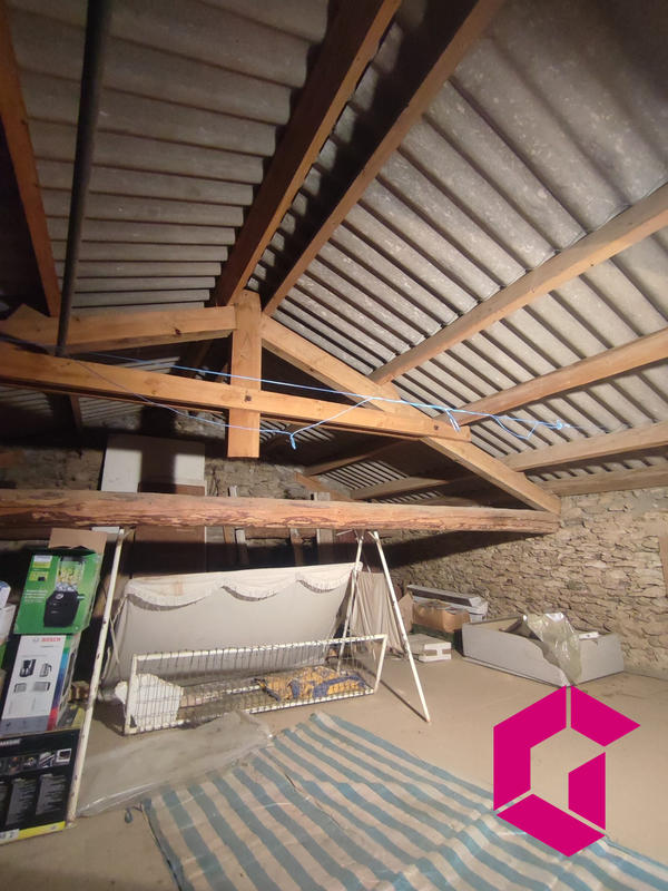 Maison - 93 m² - 5 pièces