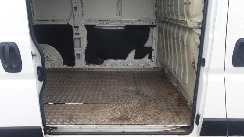Peugeot Boxer Vu II 2.2 BlueHDi 120 L2h2 Asphalt