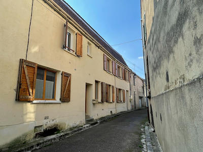 Maison de village - 70 m² - 3 pièces