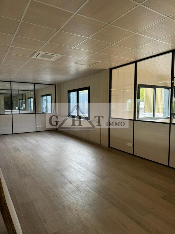 Bureau - 280 m²