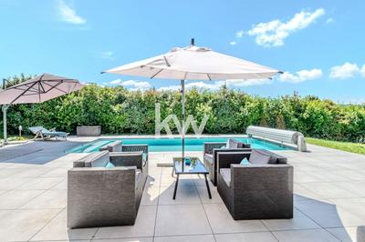 Maison - 262 m² - 8 pièces