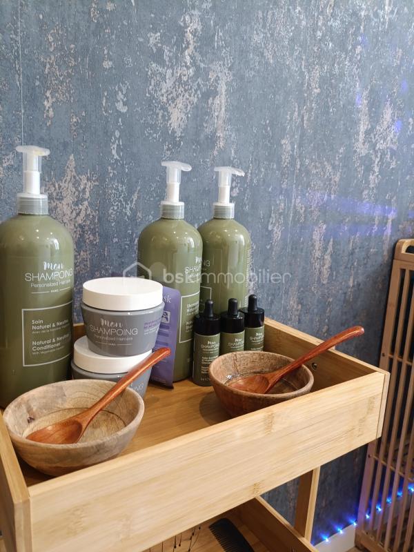 Local commercial - 226 m² - 10 pièces