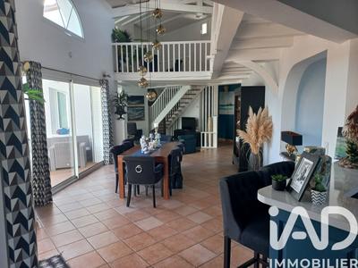 Maison de maîtres - 254 m² - 8 pièces