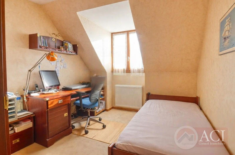 Maison - 133 m² - 7 pièces