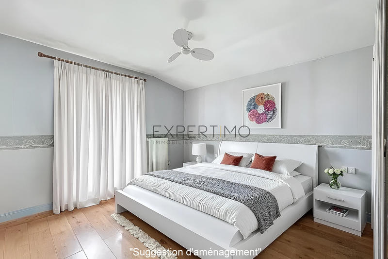 Maison - 194 m² - 10 pièces