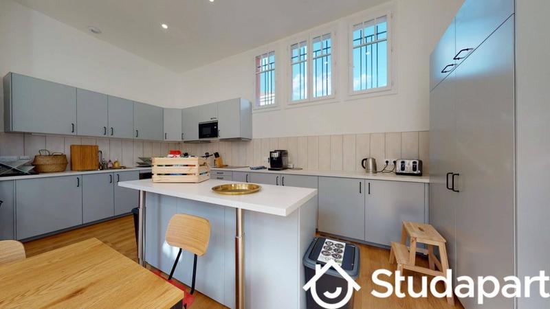 Chambre - 9 m² - 1 pièce