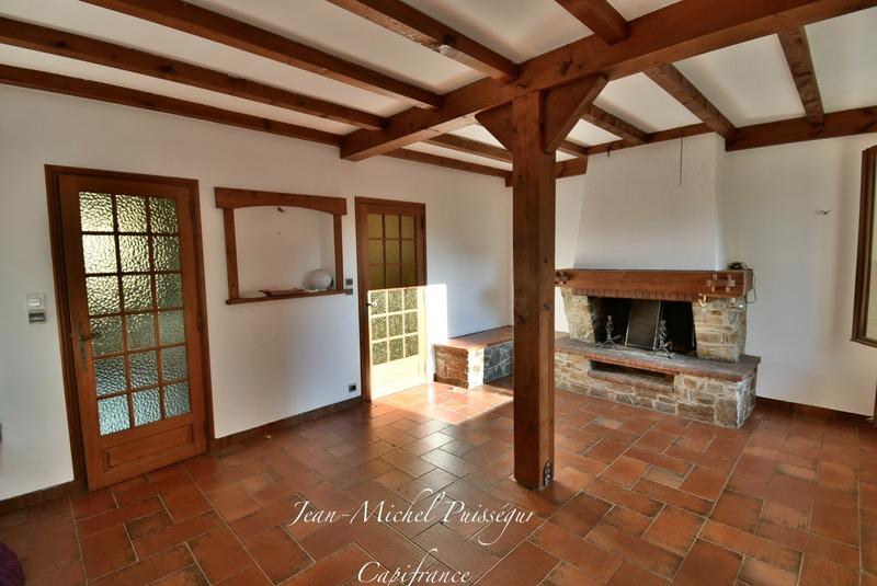 Maison - 250 m² - 8 pièces