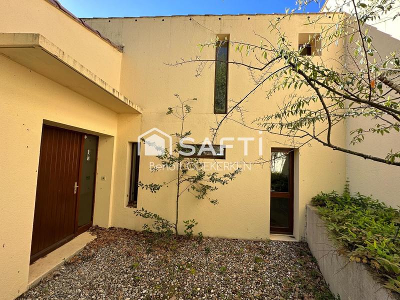 Maison - 191 m² - 8 pièces