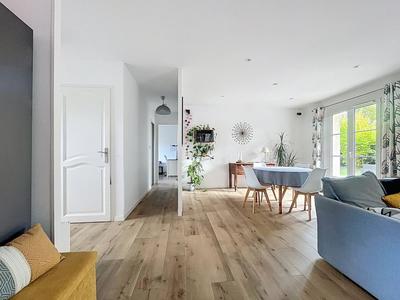 Maison - 77 m² - 3 pièces