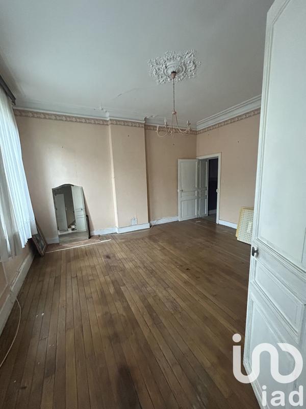 Maison - 245 m² - 9 pièces