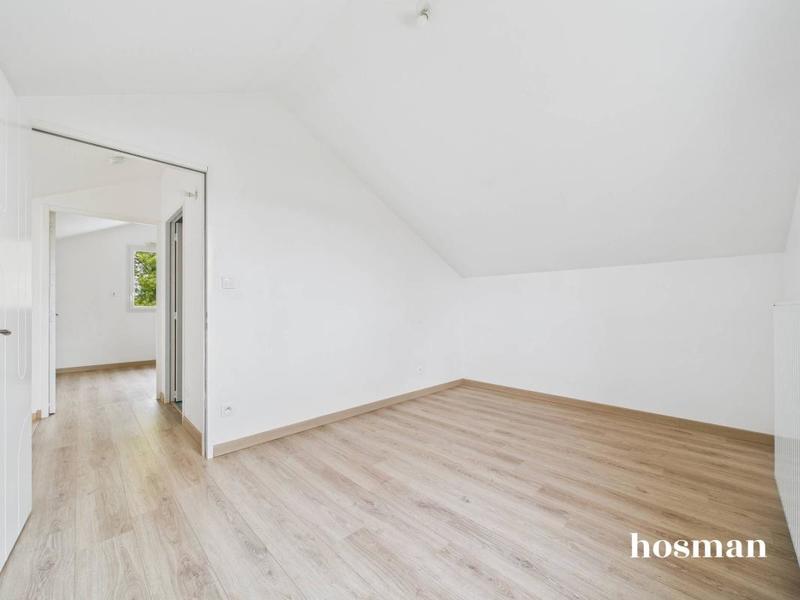 Maison - 96 m² - 4 pièces