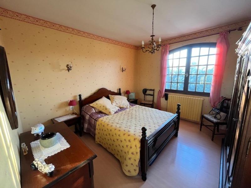 Maison - 180 m² - 6 pièces