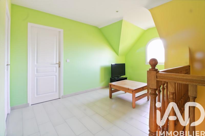 Maison - 235 m² - 7 pièces