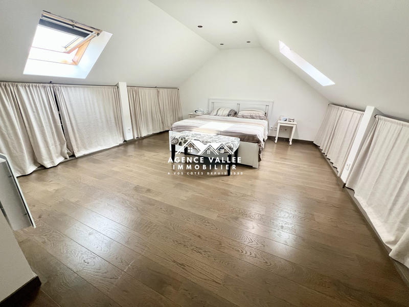 Maison - 108 m² - 6 pièces