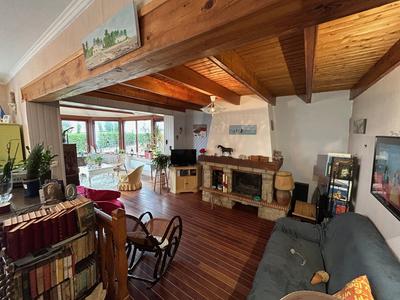 Maison traditionnelle - 123 m² - 6 pièces