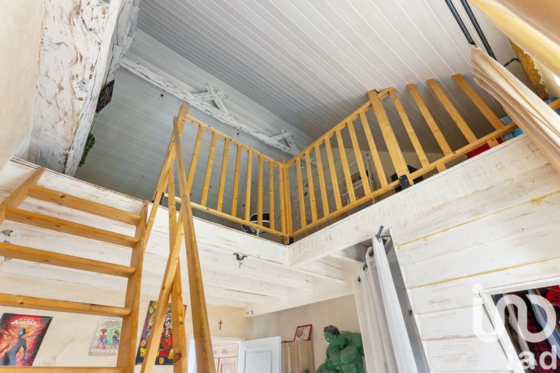 Maison - 223 m² - 6 pièces